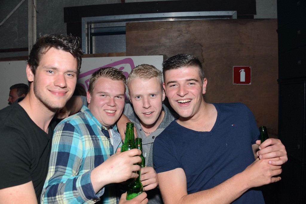 ../Images/Feest zonder naam 2015 097.jpg